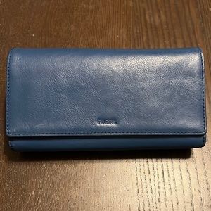 Fossil blue wallet